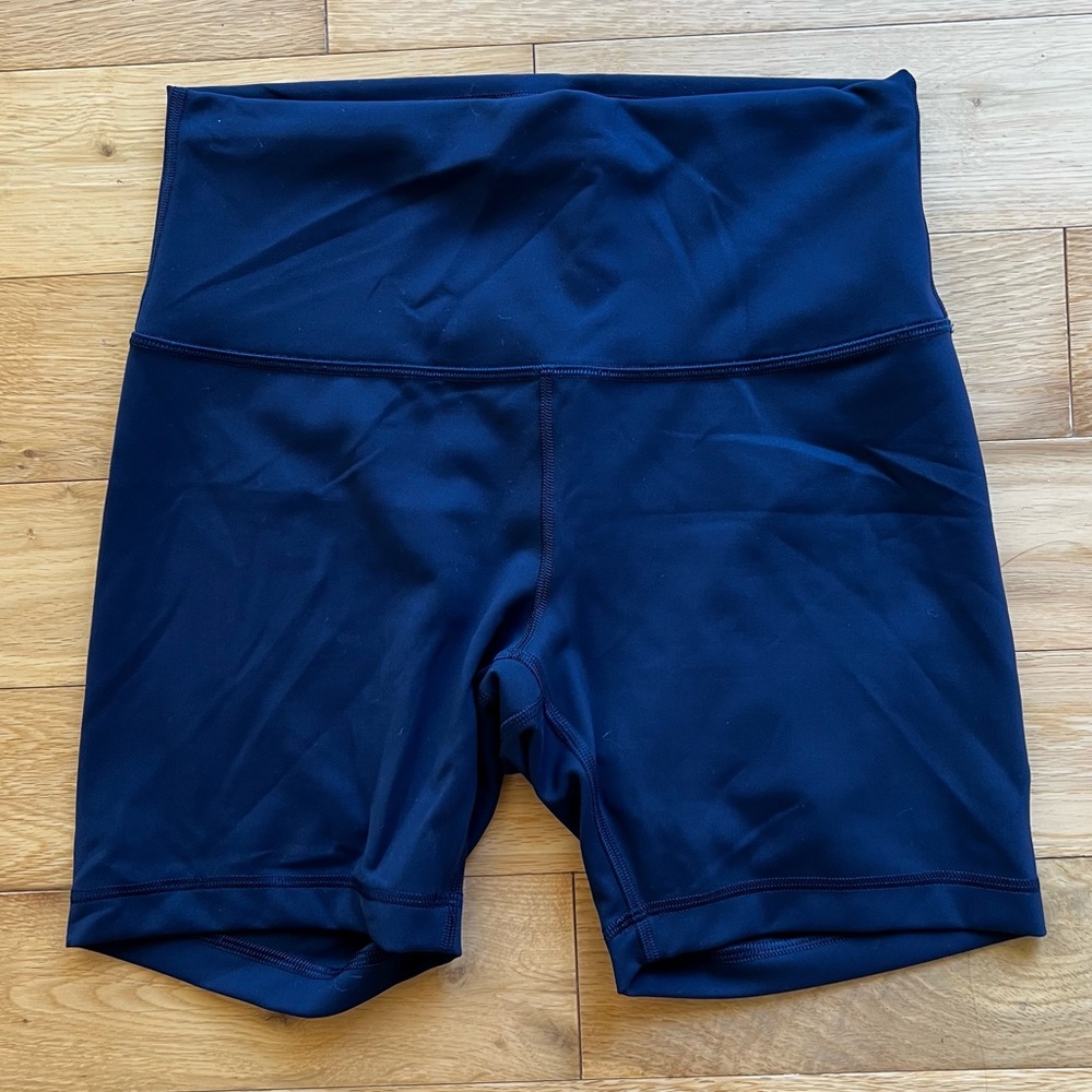 Lululemon Align 6” Shorts